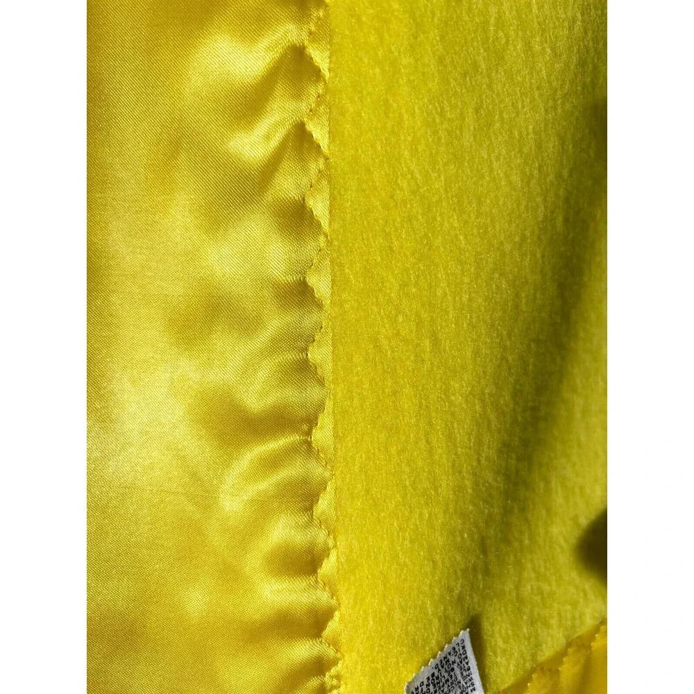 Vintage Handcrafted‎ Thermal Fleece Blanket Sateen Trimmed 65